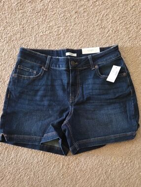 Maurices Classic 5" Inseam Dark Indigo Denim Shorts, Size 12